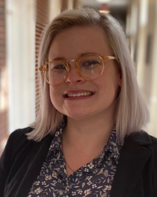 Photo of Dr. Emily Warner, Pre-Licensed Professional, PhD