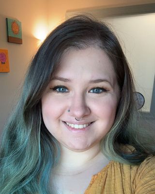 Photo of Carrie Lloyd, Pre-Licensed Professional, MEd, RIC