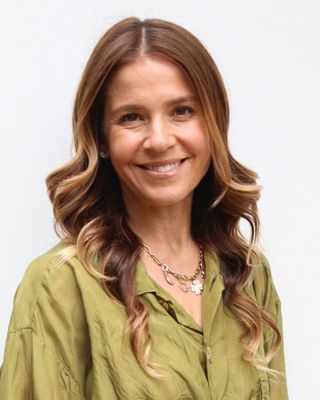 Photo of Lindsay Perlman, Psychologist, MPsych, MAPS