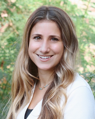 Photo of Lindsay Luongo, LCSW, Clinical Social Work/Therapist