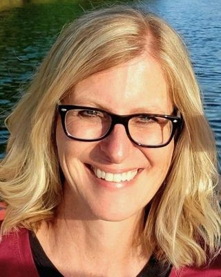 Photo of Beth Holt Wright, Clinical Social Work/Therapist