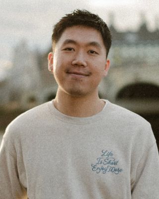 Photo of SHISONG LIU, Psychotherapist, MSc