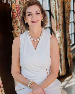 Photo of Sandra Riano, Registered Psychotherapist, CRPO, OAMHP