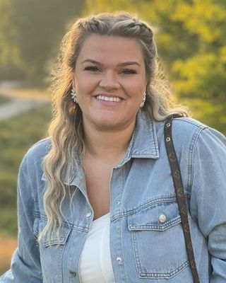 Photo of Becca Ganzak, Clinical Social Work/Therapist, LMSW