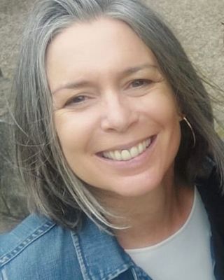 Photo of Helen Blackett, Psychotherapist, MBABCP