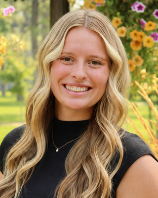 Photo of Annie Brose, Marriage & Family Therapist Associate, MA, MFTA