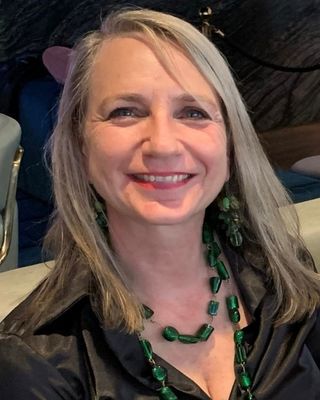 Photo of Dr Linette Etheredge, Counsellor, PhD, PACFA
