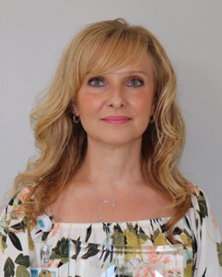 Photo of Gabriela Pszczolkowski, Psychiatric Nurse Practitioner, MSN, PMHNP, BC