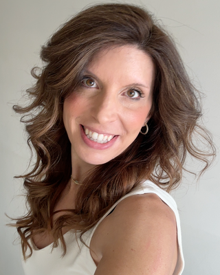 Photo of Elizabeth Joy Dubois, Registered Social Worker, RSW MSW