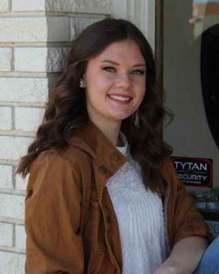 Photo of Kami Muhlestein, Marriage & Family Therapist Associate, MMFT, LAMFT