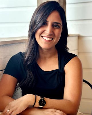 Photo of Mahek Dossani, MS, APC