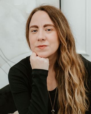 Photo of Amanda Gigante, LCSW, MSW, MSS, RYT-200