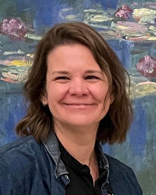 Photo of Elizabeth Ducey-Hardos, Marriage & Family Therapist