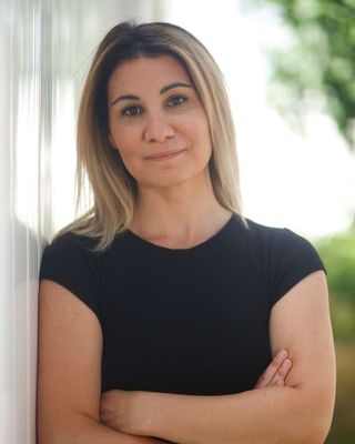 Photo of Lindsay Lederman, Art Therapist, ATR-BC, LPAT, LCAT