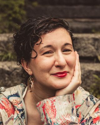 Photo of Nina Pariser - Nina Pariser, Art Therapist, ATPQ, CCC, MA