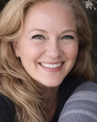 Photo of Michelle Powers, Marriage & Family Therapist, LMFT