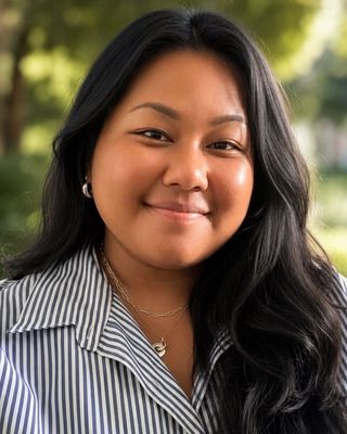 Photo of Dr Kyra Thompson, Psychologist, DCounsPsych, HCPC - Couns. Psych.