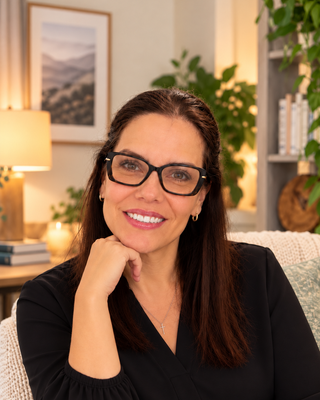 Photo of Patricia Solorzano Broussard, Marriage & Family Therapist, MS, LMFT