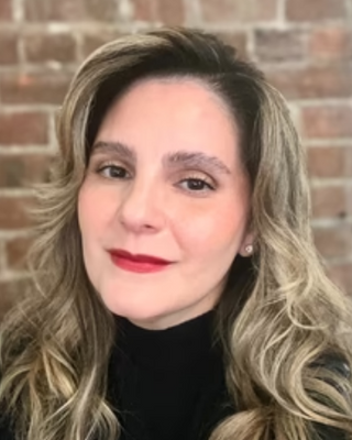 Photo of Deisther Muñoz, Licensed Professional Counselor, LPC