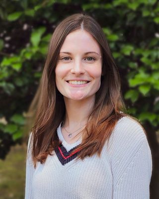 Photo of Lindsay Bragaw, Art Therapist, ATR, LPC-A