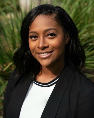 Photo of Taryn McDonald, Pre-Licensed Professional in Brentwood, Los Angeles, CA