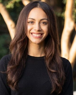 Photo of Isabella Mahon, Pre-Licensed Professional