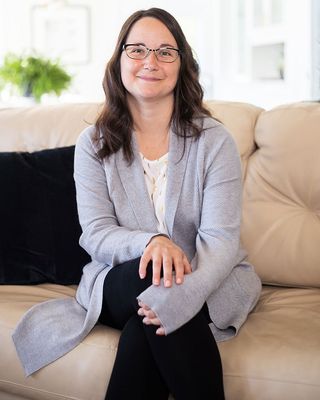 Photo of Melina Ladouceur, Registered Social Worker in Ottawa, ON