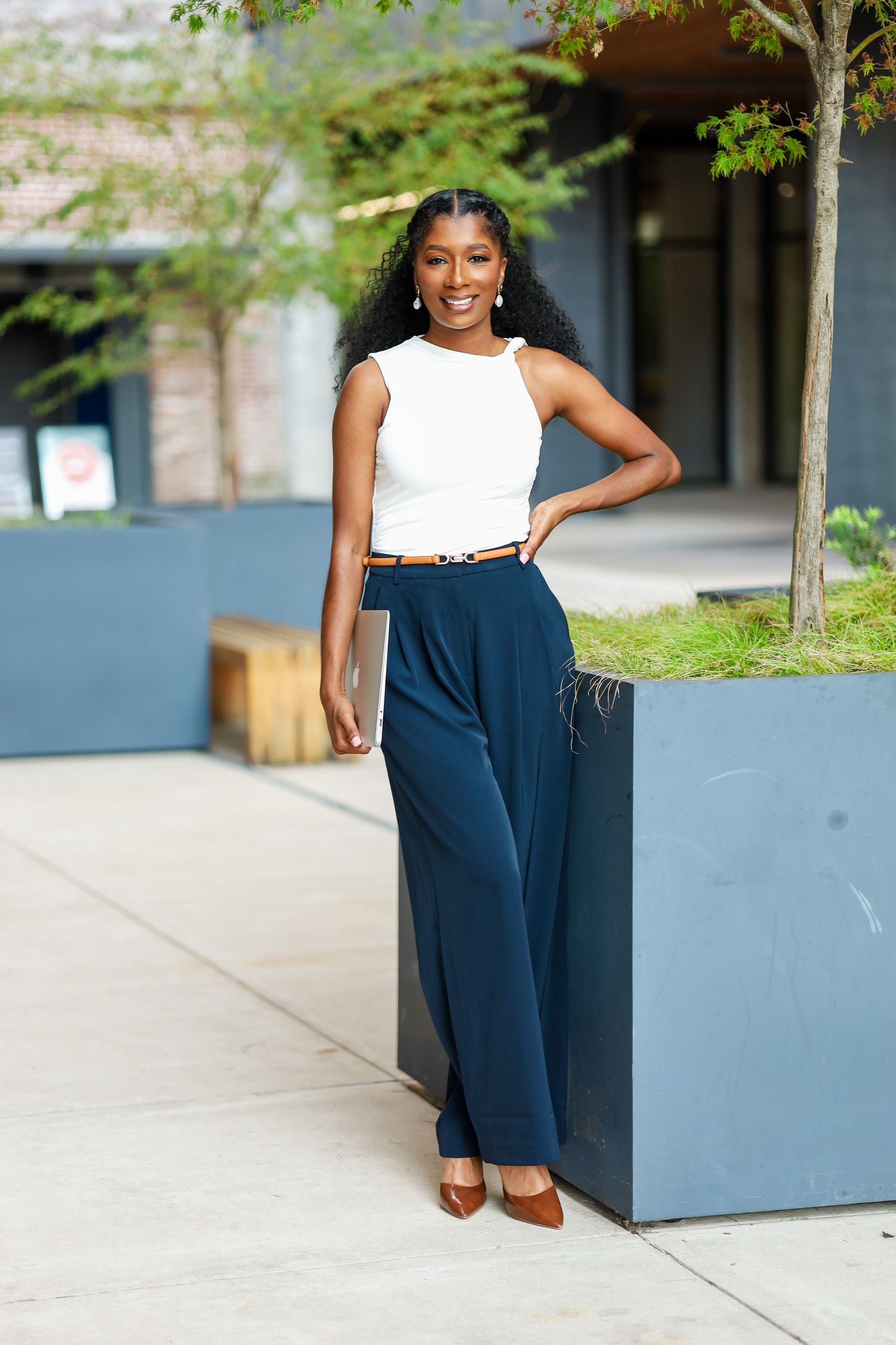 Step up your Style with the Monroe Navy Satin Pants – L. Mae Boutique