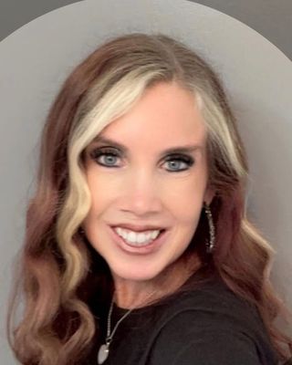 Photo of Holly McKay, Clinical Social Work/Therapist, LCSW, MSW