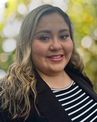 Photo of Giselle Barraza, Licensed Social Worker, MSW, LMSW