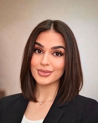 Photo of Natacha Nikbakht, Pre-Licensed Professional, CMHC, intern