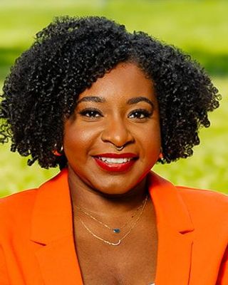 Photo of Claudia Jean-Pierre, Clinical Social Work/Therapist, LMSW