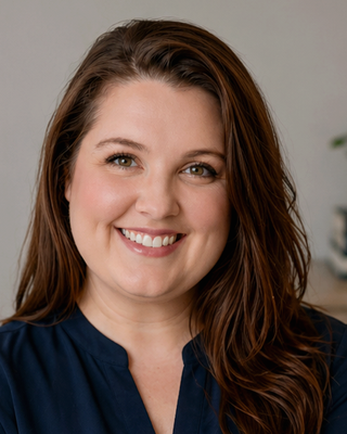 Photo of Janelle Rushton - Janelle Rushton / Individual & Couples Therapist, Registered Psychotherapist (Qualifying), RP, BSc