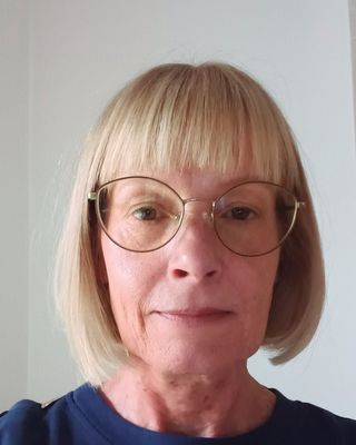 Photo of Sharon Hartshorne, Psychotherapist, MBACP