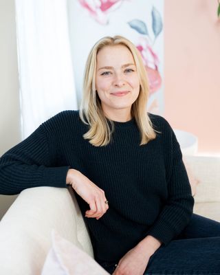 Photo of Jenna Wolfinger, Social Worker