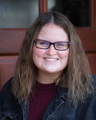 Photo of Mikayla Schmidt, Clinical Social Work/Therapist, LSW, MSW, PEL