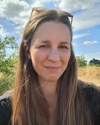 Photo of Kat Rodd, Psychotherapist, UKCP Trainee