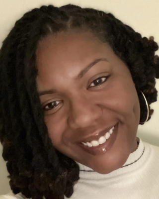 Photo of Desiree Latta, Clinical Social Work/Therapist, LICSW