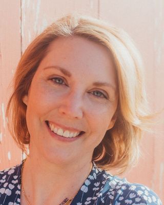 Photo of Holly Sanders-Cobb - Healing Space Collective Counseling, Clinical Social Work/Therapist, LMSW