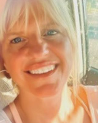 Photo of Nenette Keenan, Marriage & Family Therapist, MA, LMFT