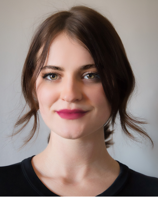 Photo of Alexa Torrington, Registered Psychotherapist (Qualifying), MACP-IP