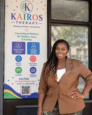 Photo of Aja-Rae Robinson, LMSW