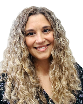 Photo of Rebecca Carrelas, Registered Psychotherapist (Qualifying)