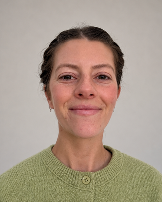 Photo of Dr Jennifer Adams, Psychologist, PsychD, HCPC - Clin. Psych.