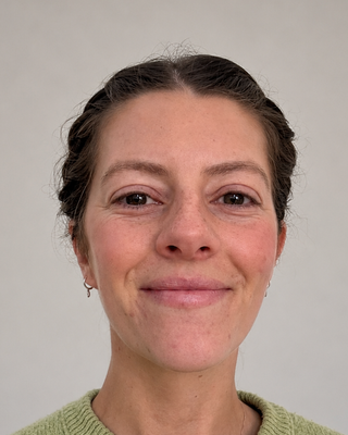 Photo of Dr Jennifer Adams, Psychologist, PsychD, HCPC - Clin. Psych.