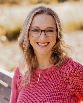 Photo of Jessica Tomkowiak, Counselor, LCPC