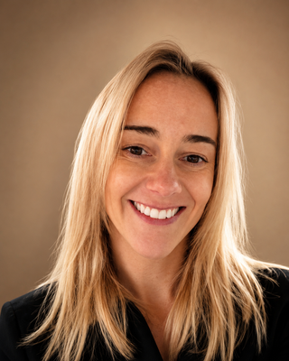 Photo of Dr. Meg Pilling, Psychologist, PsyD, MA, MS