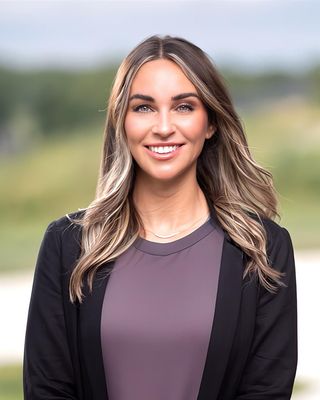 Photo of Nicole Mutnansky - Neupathway (Nicole Mutnansky), Psychiatric Nurse Practitioner, APRN, PMHNP-B, MSN, BSN