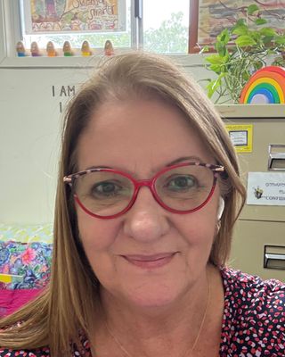 Photo of Karen Teis, Counsellor, MA, ACA-L4