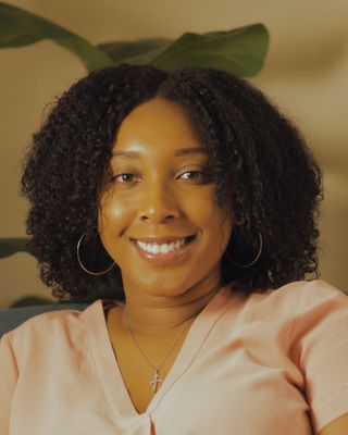 Photo of Lauren Laurent - The OA Therapy Solutions, Clinical Social Work/Therapist, MSW, LMSW